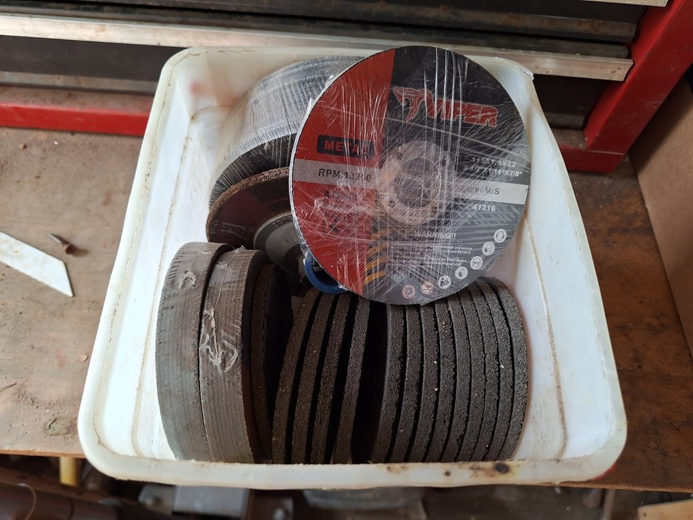 Assorted Grinding Wheels