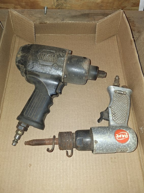 2 Pneumatic Tools