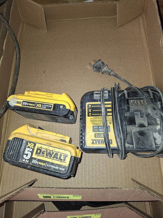 2 Dewalt 20V Batteries and Charger