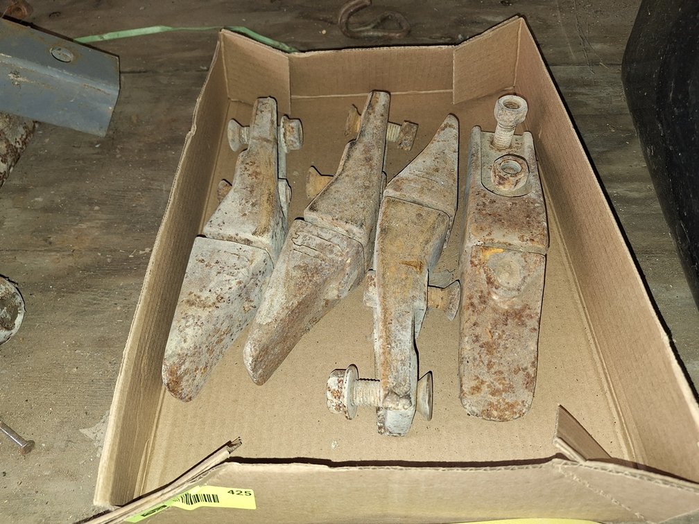 4 Heavy Duty Clamps