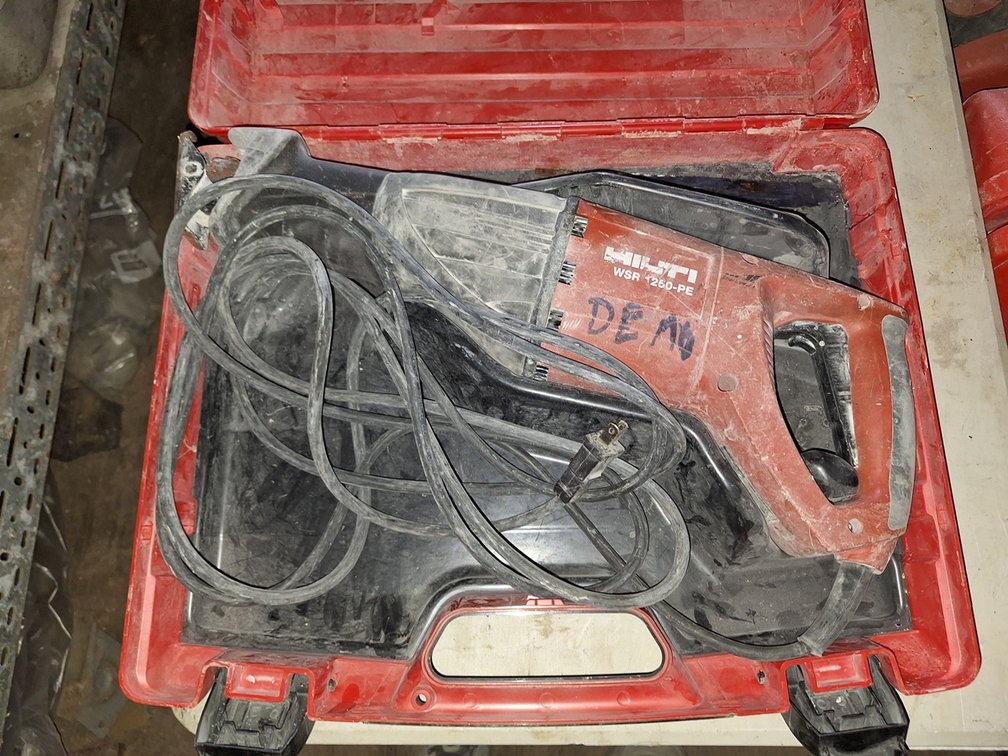 Hilti 1250-PE Reciprocating Saw