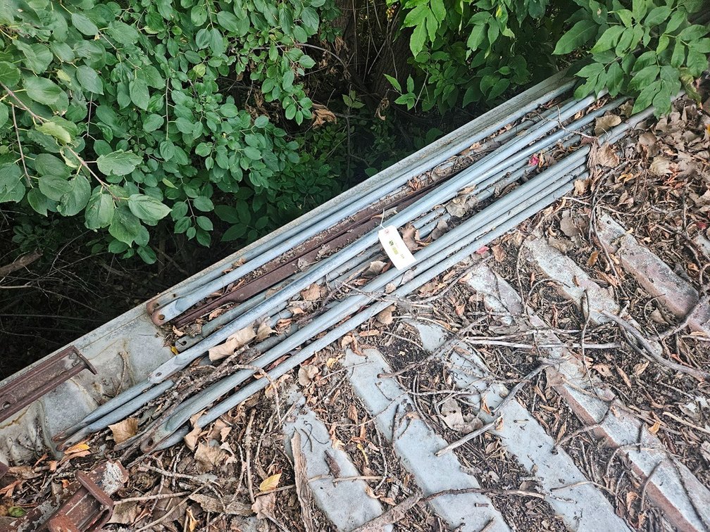 Assorted Scaffolding Cross Braces