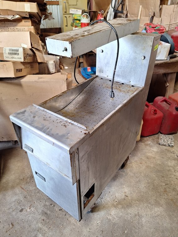 Pitco Fryolator on Wheels, 16" Wide