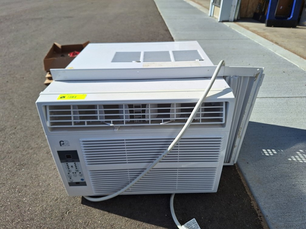 Perfect Aire 5,000 BTU Window AC, 115V