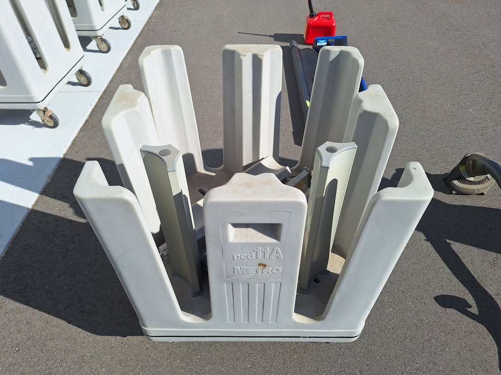 Metro Poly Dish Cart