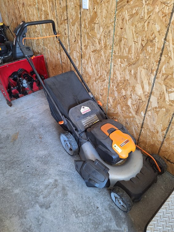 Worx Nitro Cordless Mower