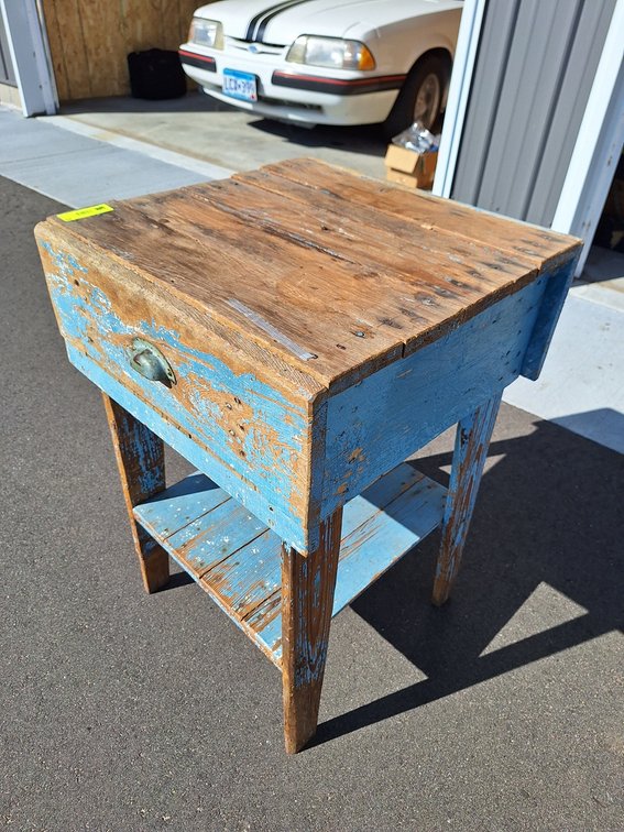 Vintage Farm Table, 20"x20"x30"