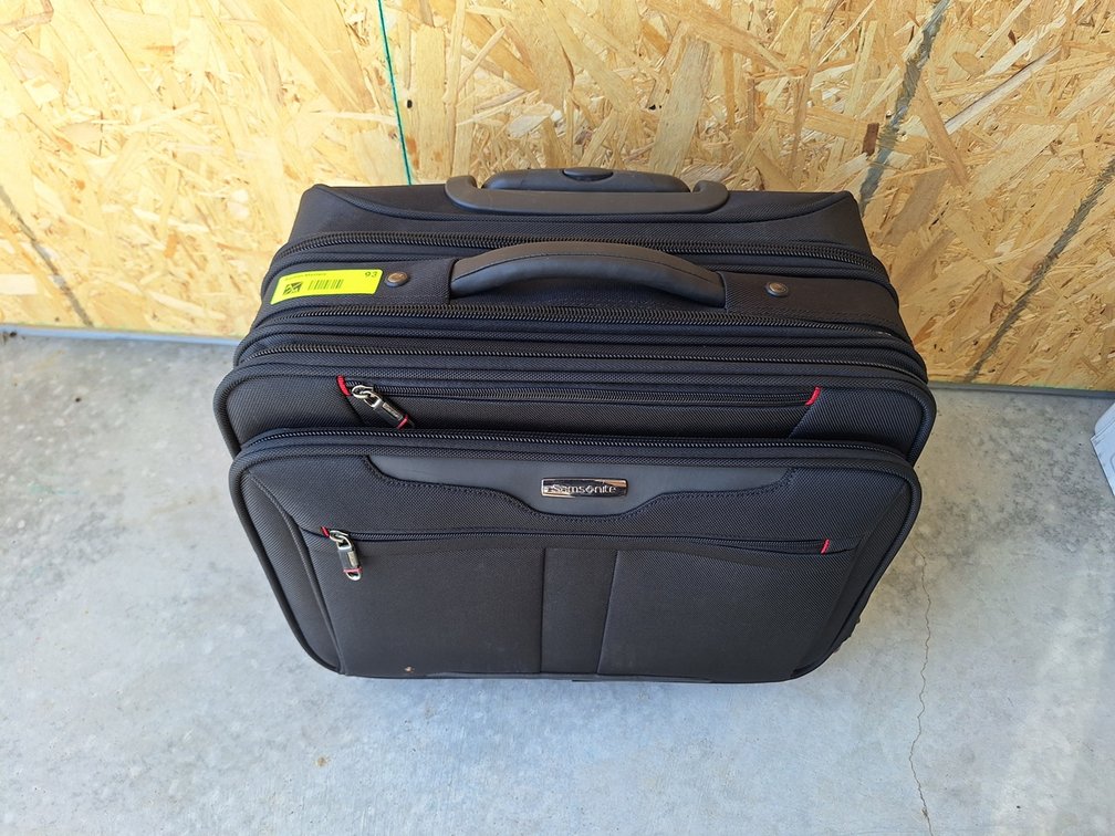 Samsonite Roller Bag, 16"x10"x15"