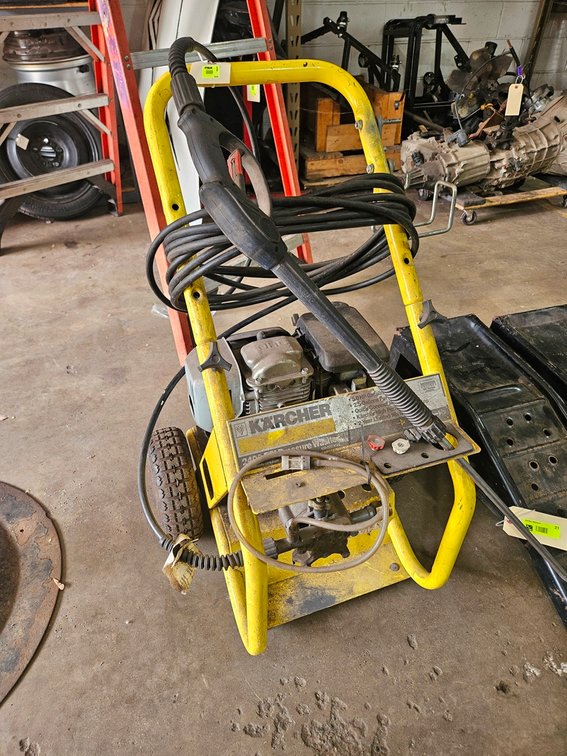 Karcher 3400 PSI Pressure Washer on Wheels, Hose and Wand, Gas