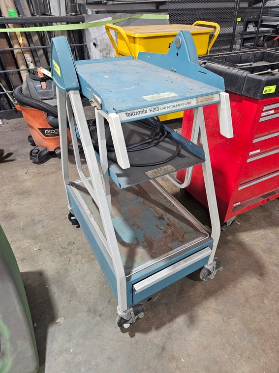 Tektronix K213 Instrument Cart