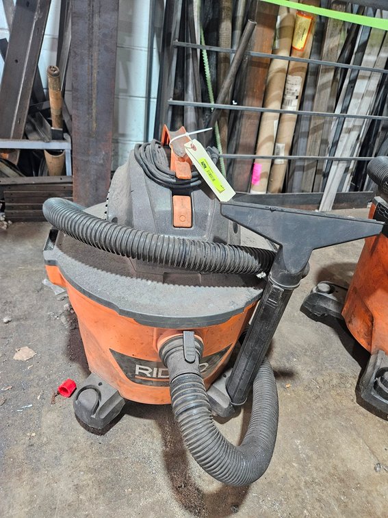 Ridgid Shop Vac on Wheels