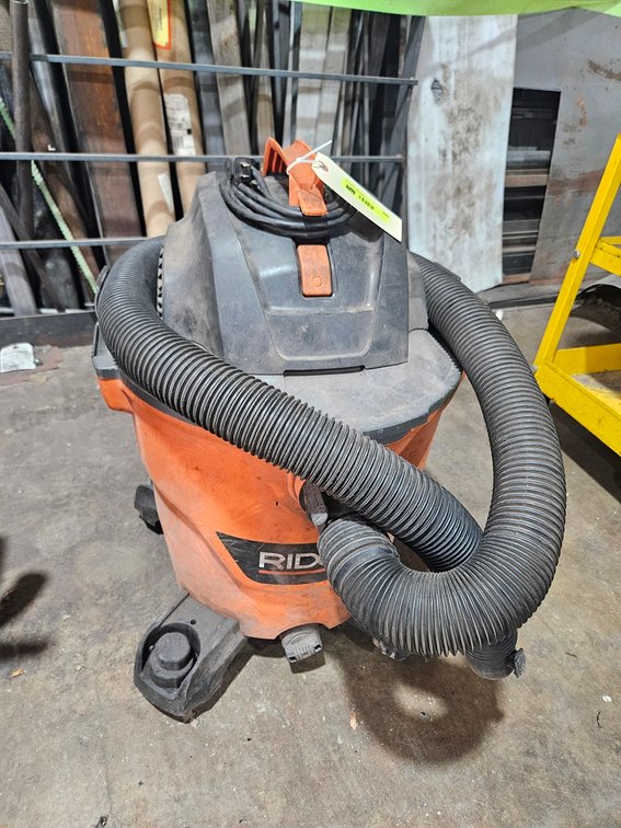 Ridgid Shop Vac on Wheels