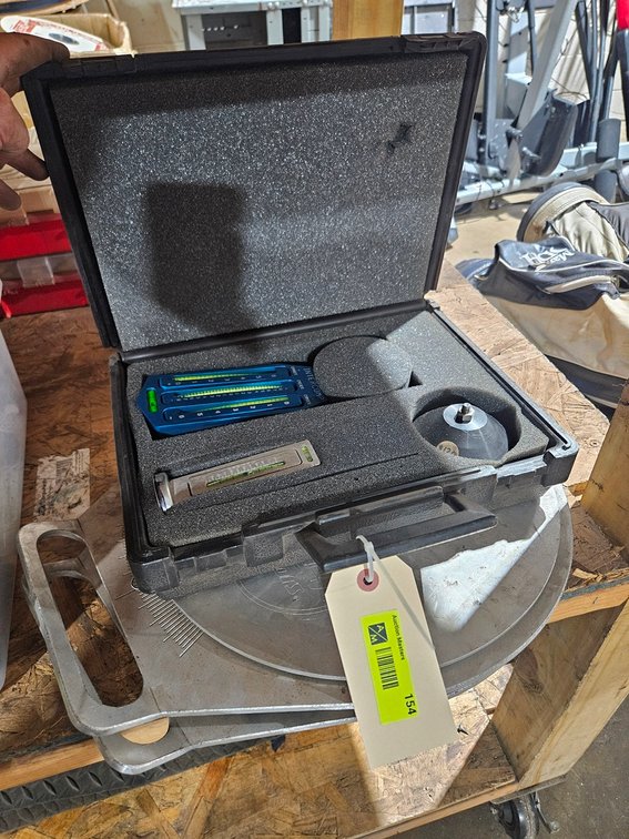 2 Assorted Specialty Auto Tools