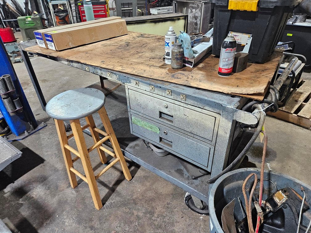 Metal Work Bench on Wheels with Outlet, 73"x36"x33"