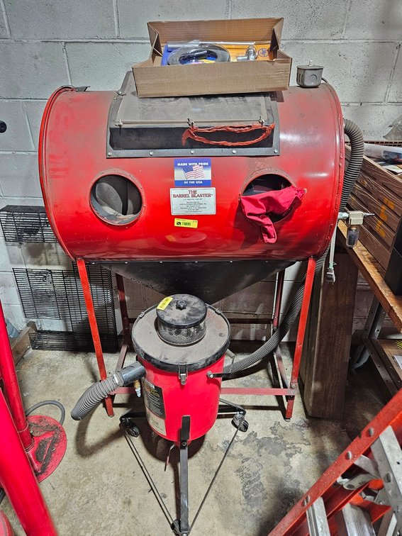 The Barrel Blaster Sandblaster with Central Machinery Dust Collector, New Hose and Sprayer