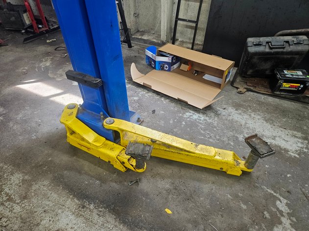 Image for Forward 10,000 lb. Hoist, Model: DP10AN422M, 208-230V, 1PH