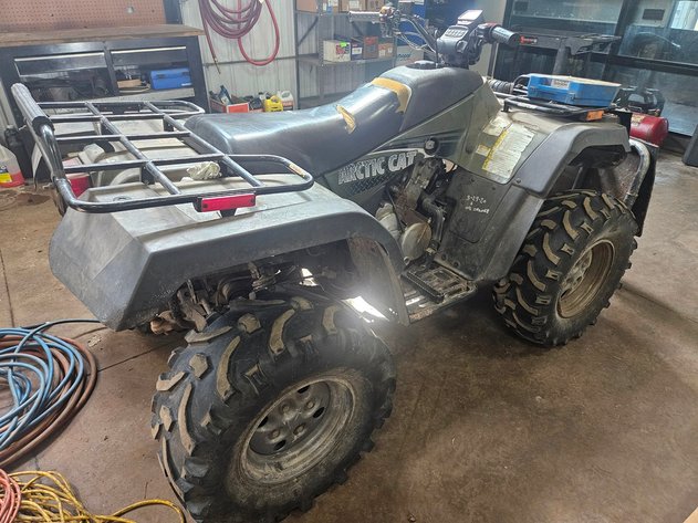 Image for Arctic Cat 400i 4-Wheeler, 4x4, 10,799 Miles, Starts, Runs but Dies When Given Gas