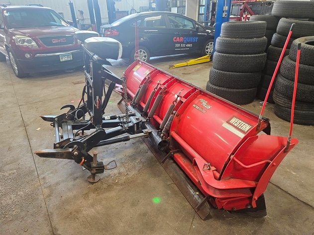 Image for Western Pro Plus Ultra Finish, 9.5' Plow with Ultra Mount Hydraulic Control Unit