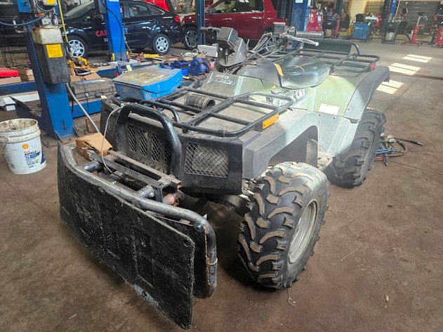 Image for Arctic Cat 400i 4-Wheeler, 4x4, 10,799 Miles, Starts, Runs but Dies When Given Gas