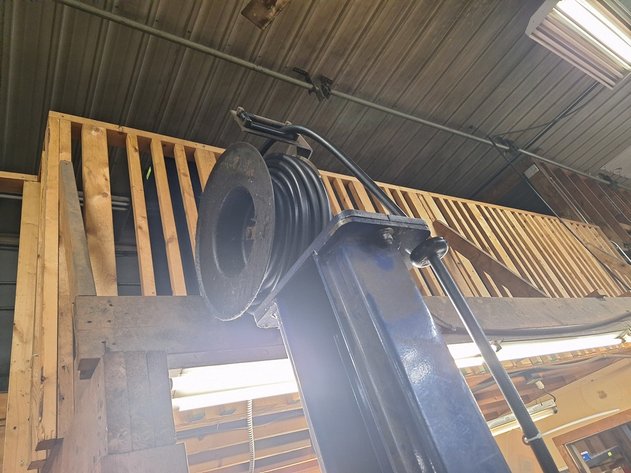 Image for Oil Hose with Reel and Gun