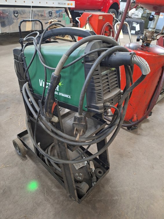 Victor Thermal Dynamics 200V Welder on Cart