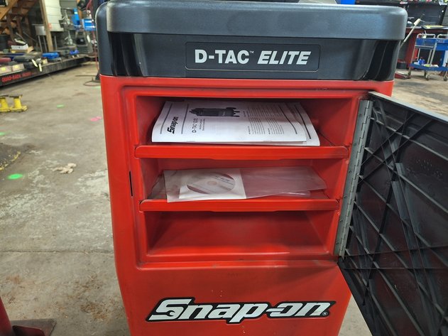 Image for Snap-On D-Tac Elite Diagnostic Tool on Wheels