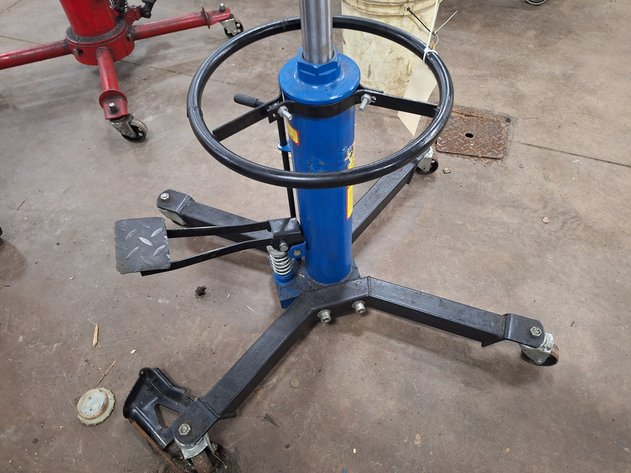 Image for Telescoping Transmission Jack