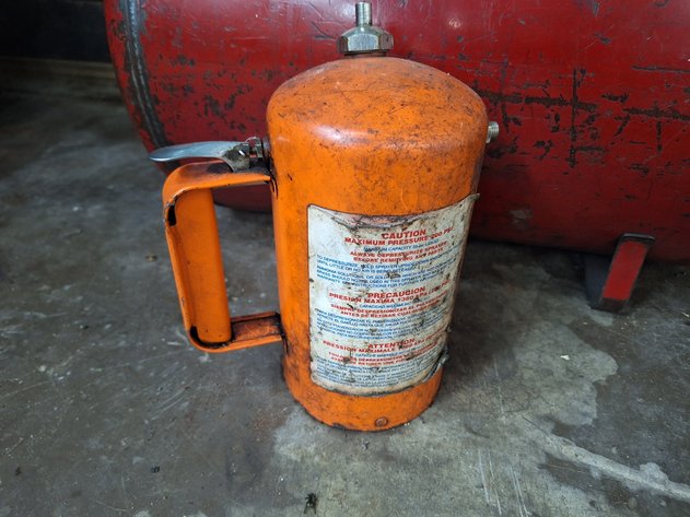 Image for Portable Air Tank and Sprayer