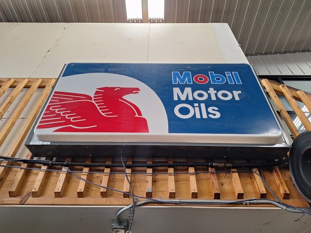 Image for Mobil/Everbrite Lighted Sign, 60