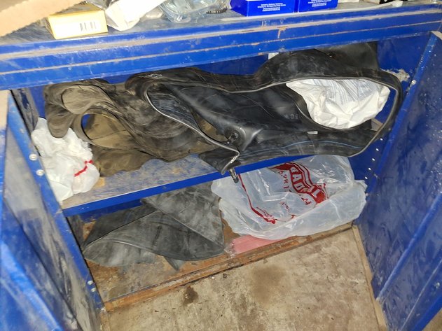 Image for Contents in Cabinet: Assorted Auto Parts