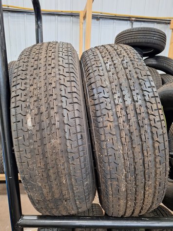 Image for 2 Towmax ST225/75R16, 8/32