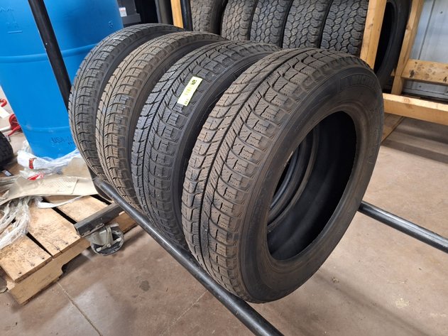 Image for 4 Michelin 175/65R16, 8/32