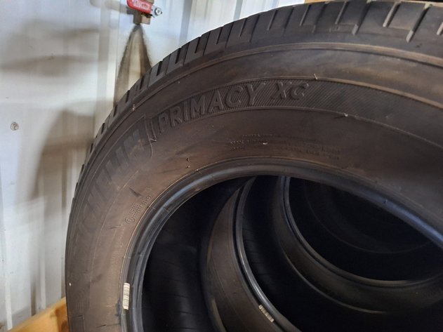 Image for 3 Michelin Primacy 275/65R18, 8/32