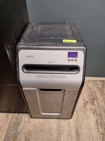 Image for Staples SPL-MC180P Paper Shredder