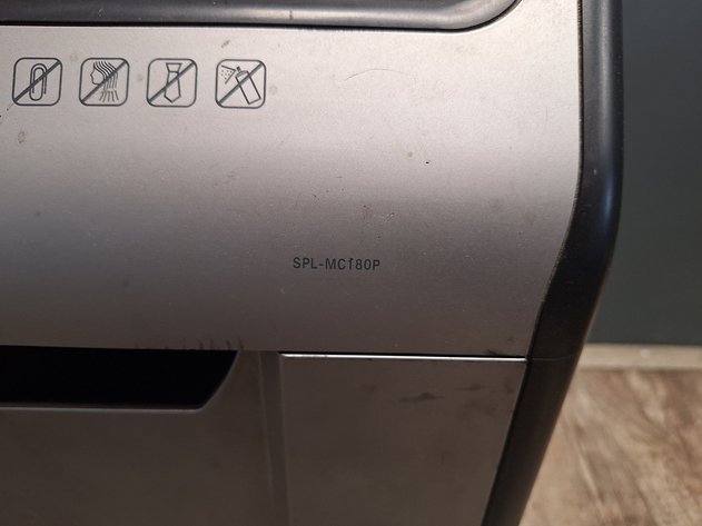 Image for Staples SPL-MC180P Paper Shredder