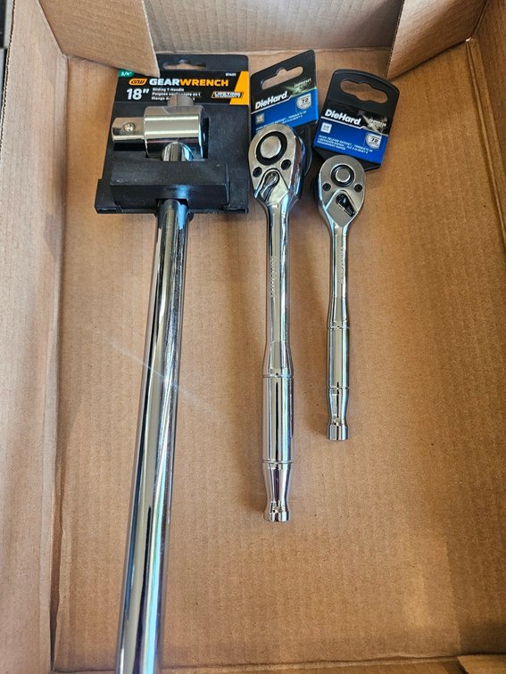 2 Assorted Die Hard Ratchets, Gear Wrench 18" Sliding T-Handle