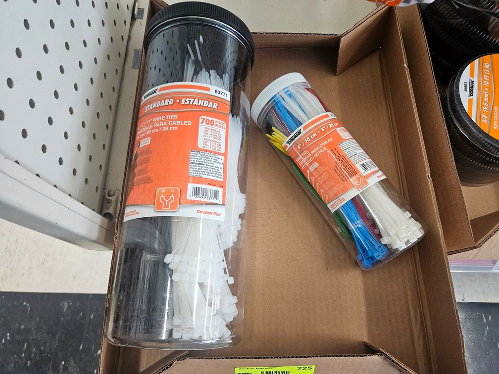 2 Packages of Zip Ties