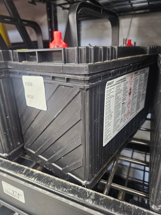 Die Hard Heavy Duty Auto Battery, 31S30