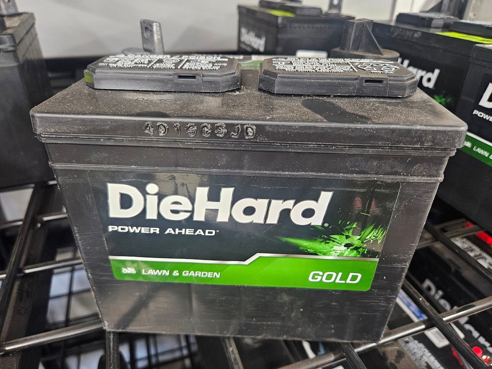 Die Hard Gold Lawn & Garden Battery, U1R-2