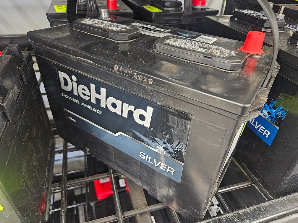 Die Hard Silver Auto Battery, 27-3