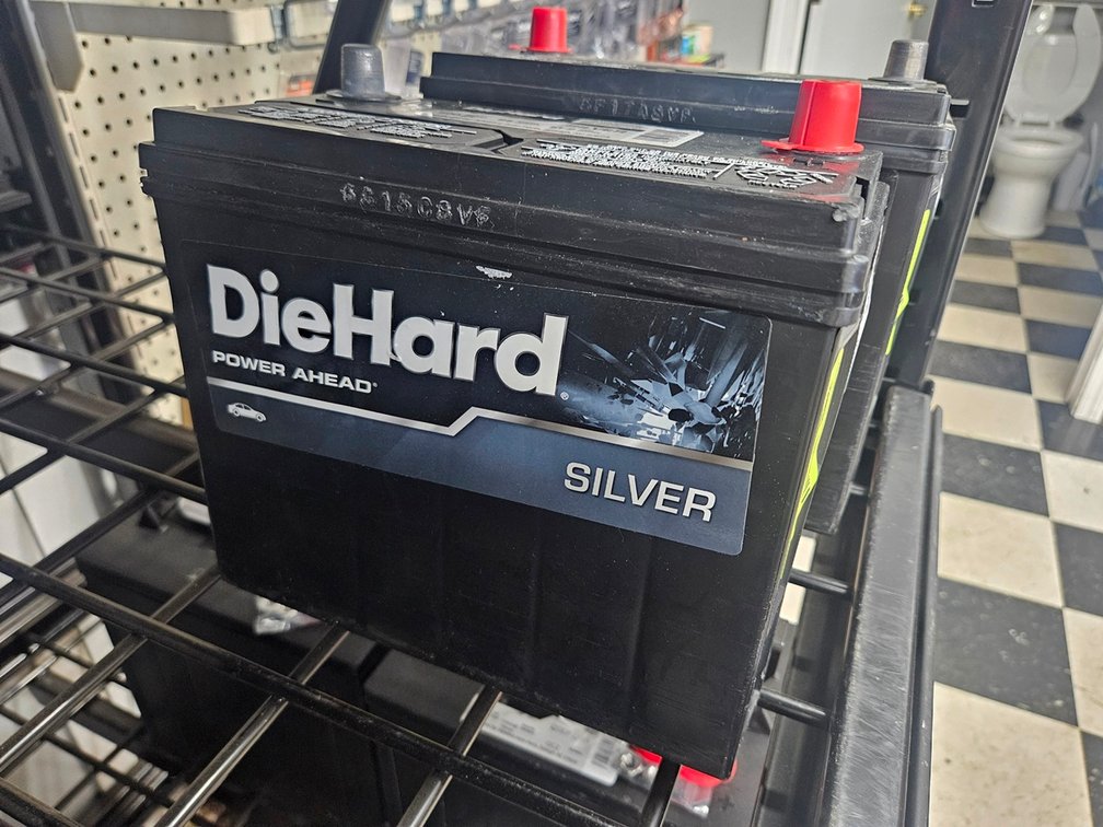 Die Hard Silver Auto Battery, 51-2
