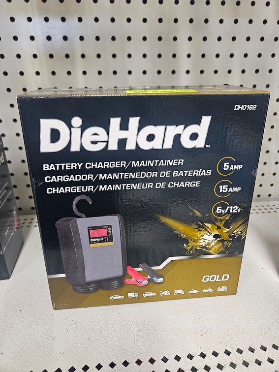 Die Hard Gold Battery Maintainer