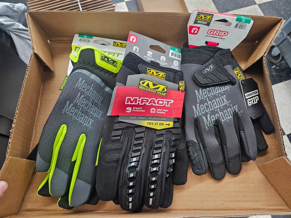 2 Pair Gloves, XL