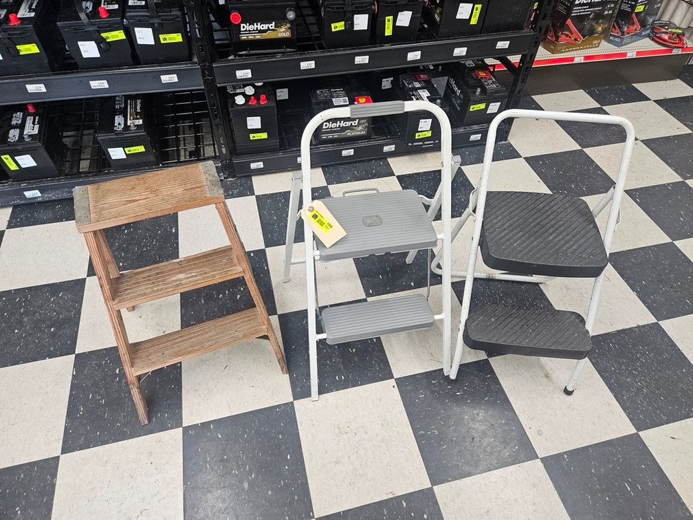 3 Assorted Step Stools