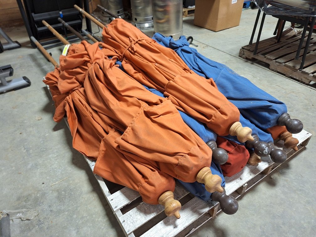 Pallet of Approx. 11 Patio Umbrellas