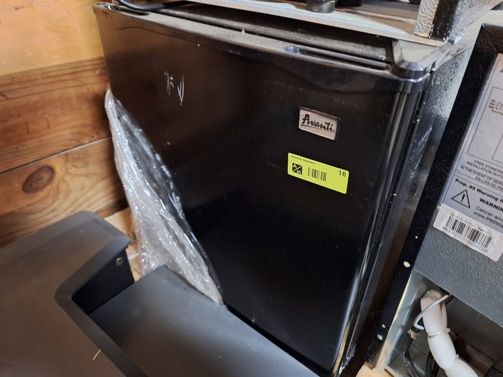 Mini Refrigerator, 20" Tall