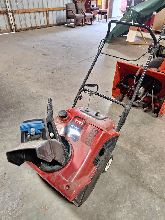 Toro Power Clean 21" 2-Cycle Single Stage Snow Blower, Model 38581
