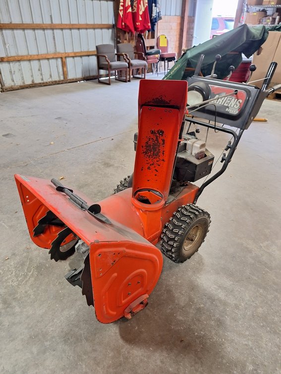 Ariens 26" 2-Stage Gas Snow Blower, Model 926001