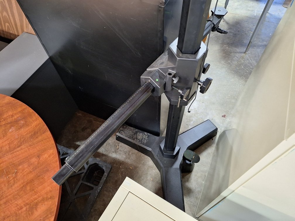 Foba Heavy Duty Adjustable Height Stand