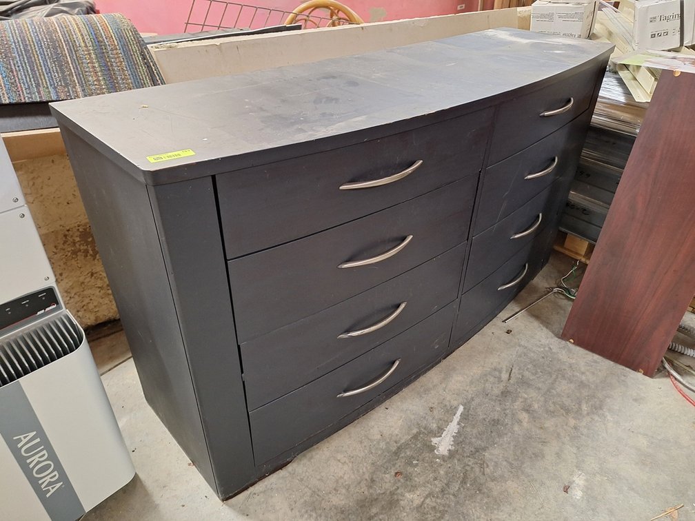 8 Drawer Dresser, 63"x20"x34"